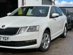 SKODA Octavia DIESEL HATCHBACK 2.0 TDI CR SE Technology 5dr full