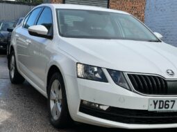 SKODA Octavia DIESEL HATCHBACK 2.0 TDI CR SE Technology 5dr full