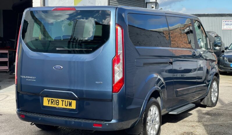 9 seats – 18 plate Ford Tourneo Custom 2.0 TDCi EcoBlue 170ps L/R 9 Seater Titanium full