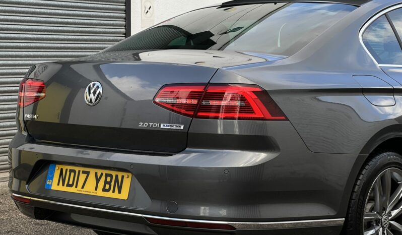 17 plate Volkswagen Passat 2.0 TDI GT (s/s) 4dr Hatch [PAN ROOF & VIRTUAL] full