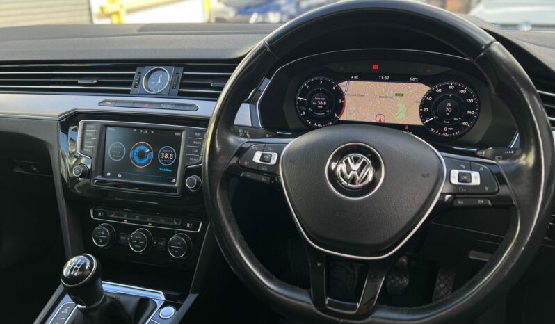 17 plate Volkswagen Passat 2.0 TDI GT (s/s) 4dr Hatch [PAN ROOF & VIRTUAL] full