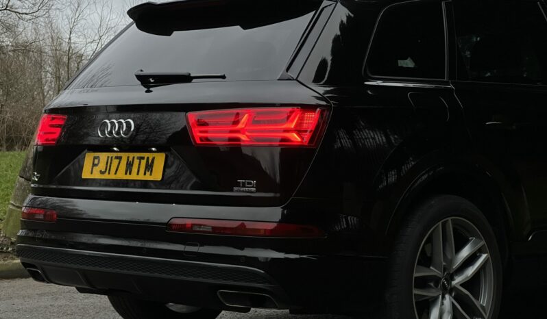 17 plate AUDI Q7 DIESEL ESTATE 3.0 TDI Quattro S Line 5dr Tip Auto full