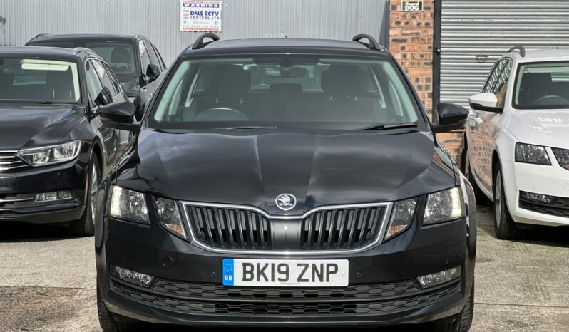 19 plate SKODA Octavia 1600cc TDI SE Tech Estate full