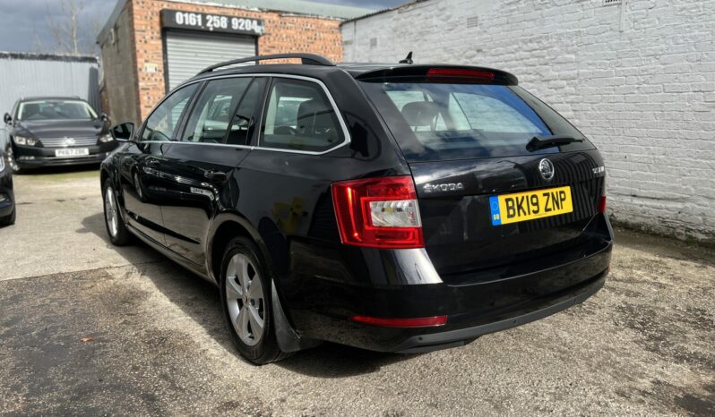 19 plate SKODA Octavia 1600cc TDI SE Tech Estate full