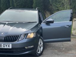 68 plate SKODA Octavia 1600cc TDI SE Tech Estate DSG AUTOMATIC full