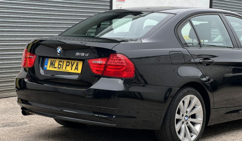 2011 BMW 3 Series 2.0 318d SE 4dr full