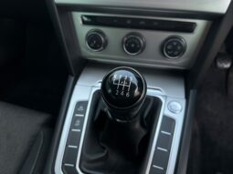 2017 Volkswagen Passat 2.0 TDI BlueMotion Tech SE Business Euro 6 (s/s) 5dr full