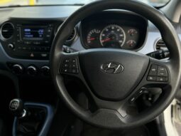 64 plate Hyundai i10 1.0 SE 5dr full