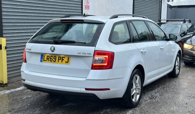 69 plate SKODA OCTAVIA DIESEL ESTATE 1.6 TDI SE Technology 5dr full