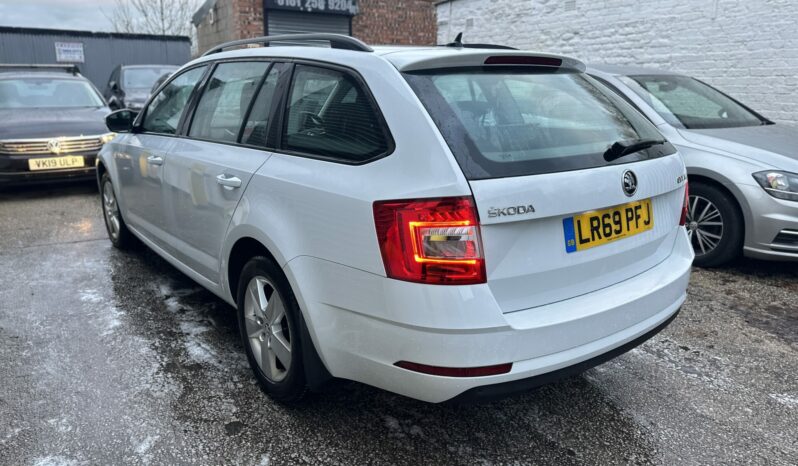 69 plate SKODA OCTAVIA DIESEL ESTATE 1.6 TDI SE Technology 5dr full