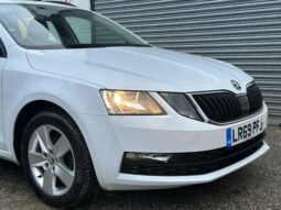 69 plate SKODA OCTAVIA DIESEL ESTATE 1.6 TDI SE Technology 5dr full