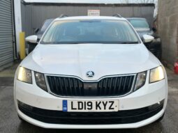 19 plate SKODA Octavia 1600cc TDI SE Tech Estate DSG AUTOMATIC full