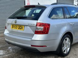 69 plate SKODA OCTAVIA DIESEL ESTATE 1.6 TDI SE Technology 5dr full