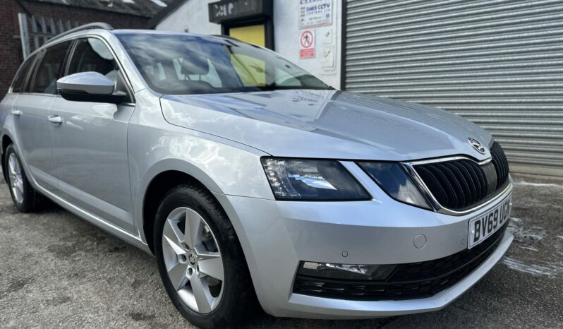 69 plate SKODA OCTAVIA DIESEL ESTATE 1.6 TDI SE Technology 5dr full