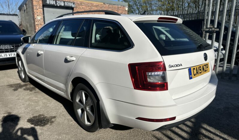 19 plate SKODA OCTAVIA DIESEL ESTATE 1.6 TDI SE Technology 5dr full