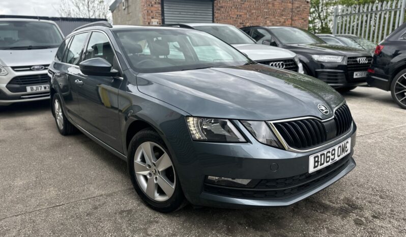 69 plate SKODA OCTAVIA DIESEL ESTATE 1.6 TDI SE Technology 5dr full