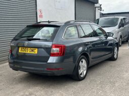 69 plate SKODA OCTAVIA DIESEL ESTATE 1.6 TDI SE Technology 5dr