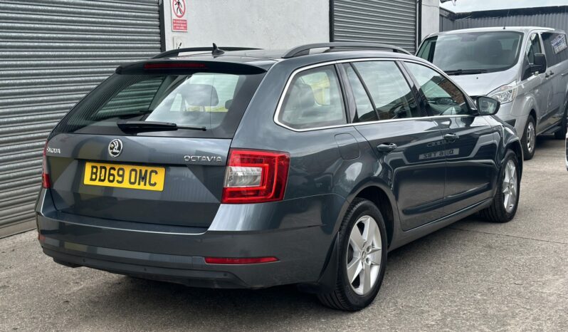 69 plate SKODA OCTAVIA DIESEL ESTATE 1.6 TDI SE Technology 5dr full