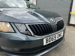 69 plate SKODA OCTAVIA DIESEL ESTATE 1.6 TDI SE Technology 5dr full