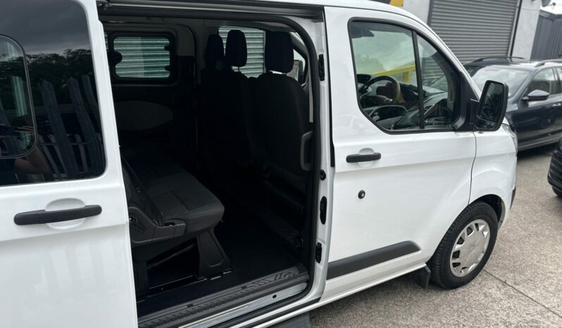 9 seats – 17 plate Ford Tourneo Custom 2.0 310 EcoBlue Zetec Euro 6 (s/s) 5dr full