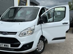 9 seats – 17 plate Ford Tourneo Custom 2.0 310 EcoBlue Zetec Euro 6 (s/s) 5dr