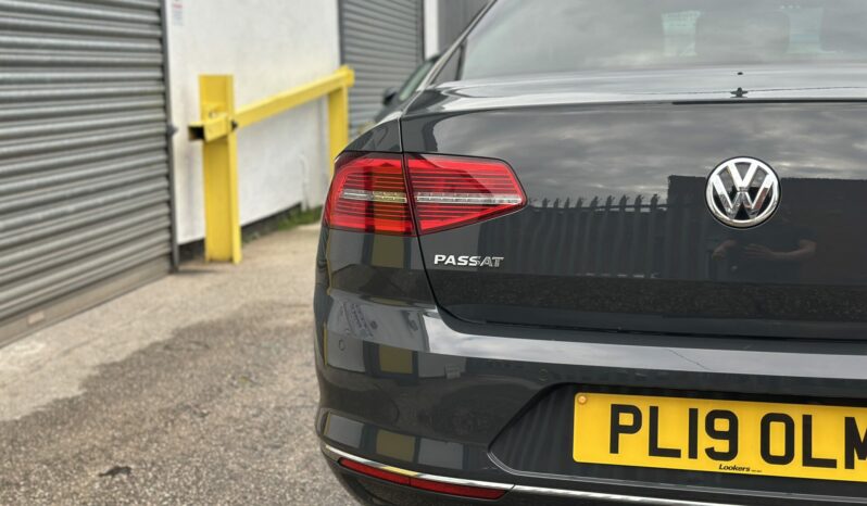 19 plate Volkswagen Passat 2.0 TDI GT (s/s) 4dr Hatch [PAN ROOF & VIRTUAL] full